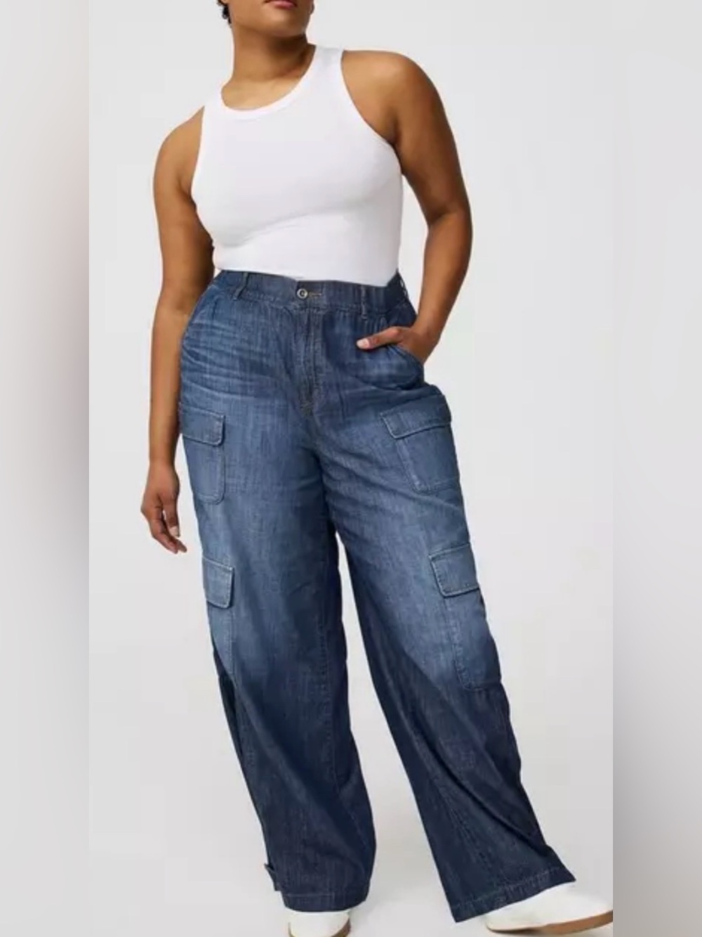 NWT High Rise baggy cargo light weight denim jeans size 20 regular
